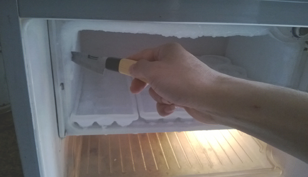 Kinh nghiệm sửa tủ lạnh bị thủng ngăn đá